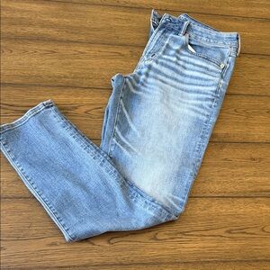 Light Wash men’s Straight Leg Jeans - Classic Blue 32x32